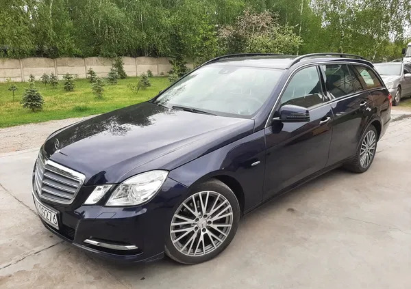 mercedes benz klasa e Mercedes-Benz Klasa E cena 45000 przebieg: 399000, rok produkcji 2010 z Karlino